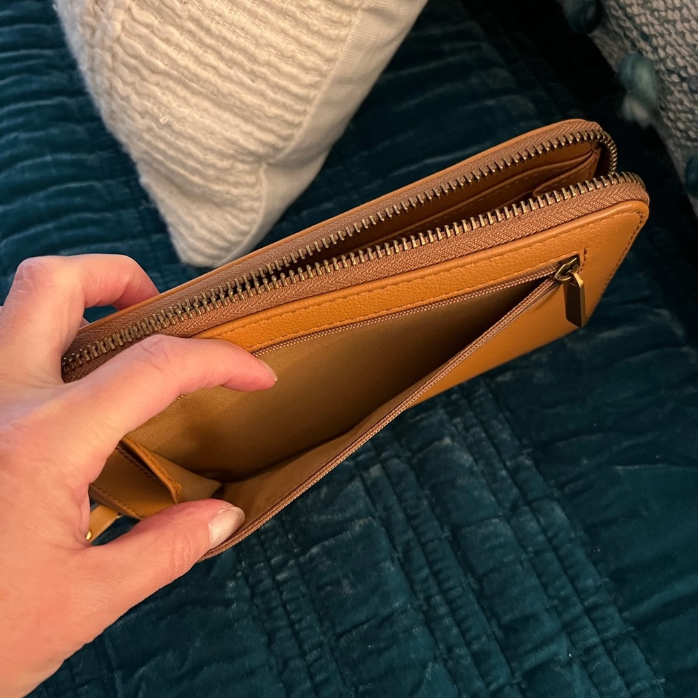 Fossil Wallet/Wristlet - image 5